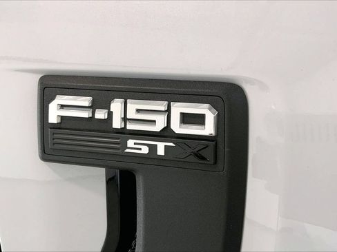 Used 2025 Ford F150 STX w/ Equipment Group 200A RWD image 9