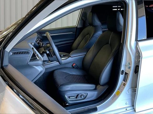 Used 2024 Toyota Camry XSE w/ Navigation Package FWD image 16