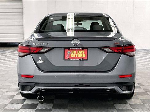 New 2025 Nissan Sentra SR w/ SR Premium Package FWD image 5