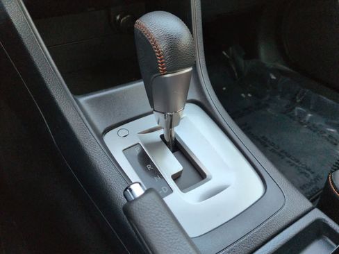 Used 2016 Subaru Crosstrek 2.0i Premium image 32