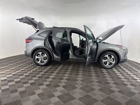 Used 2025 Ford Escape ST-Line image 16