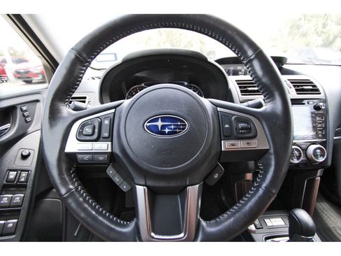 Used 2017 Subaru Forester 2.5i Touring AWD/4WD image 13