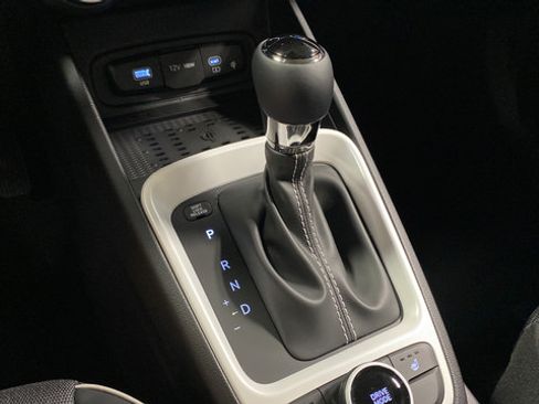 New 2026 Hyundai Venue SEL FWD image 19