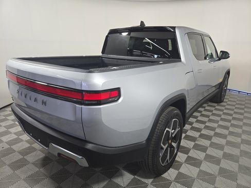 Used 2022 Rivian R1T Launch Edition image 5