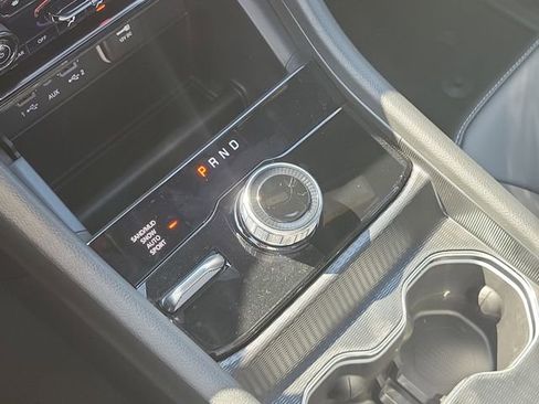 New 2025 Jeep Grand Cherokee Limited w/ Black Appearance Package image 14