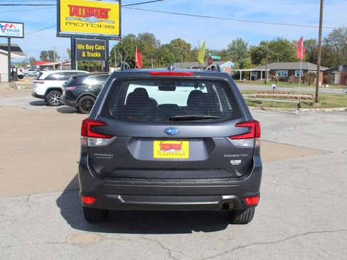 Used 2021 Subaru Forester image 6