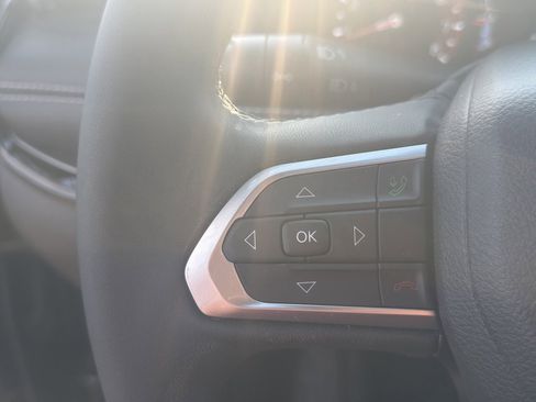 Used 2023 Jeep Compass Altitude image 18