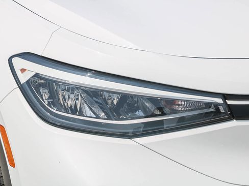 Used 2022 Volkswagen ID.4 Pro image 4