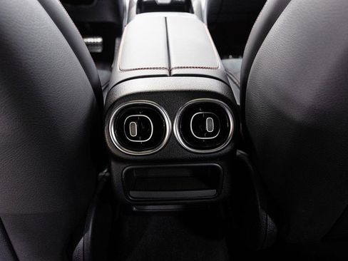 Used 2024 Mercedes-Benz GLC 43 AMG GLC 43 AMG image 31