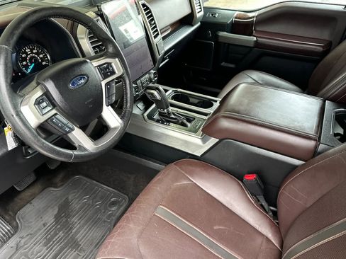 Used 2015 Ford F150 Platinum w/ Equipment Group 701A Luxury AWD/4WD image 11