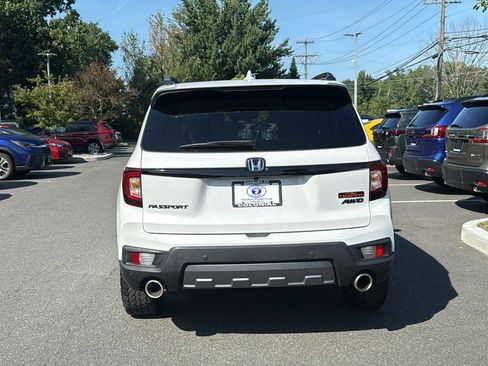 Used 2024 Honda Passport TrailSport image 6