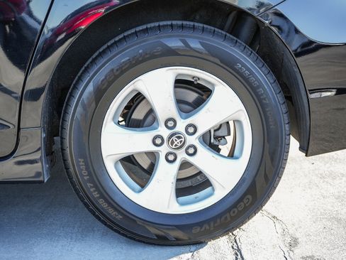 Used 2020 Toyota Sienna L image 11