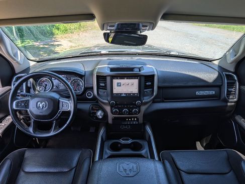 Used 2022 RAM 1500 Laramie AWD/4WD image 33