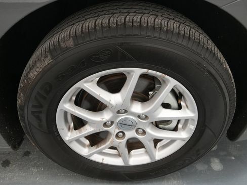 Used 2025 Chrysler Pacifica Select FWD image 10