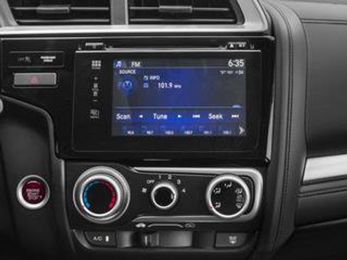 Used 2017 Honda Fit EX image 5