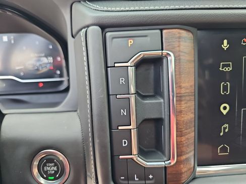 Used 2023 GMC Yukon XL Denali Ultimate w/ LPO, Floor Liner Package AWD/4WD image 20