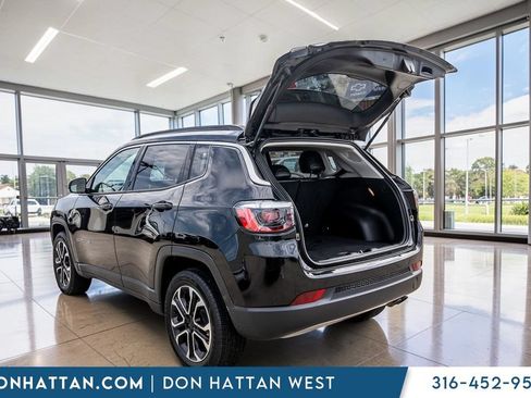 Used 2022 Jeep Compass Limited AWD/4WD image 27