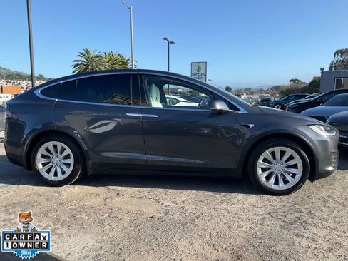 Used 2017 Tesla Model X 100D image 3