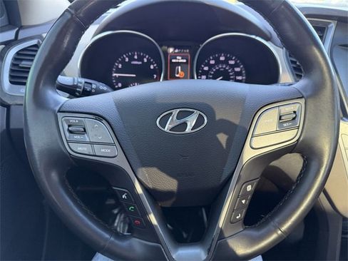 Used 2017 Hyundai Santa Fe Sport image 18