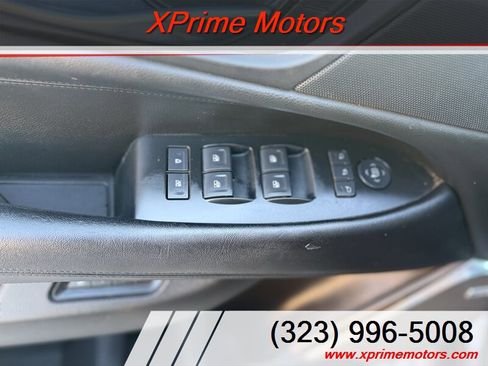 Used 2016 Cadillac Escalade ESV Luxury image 16