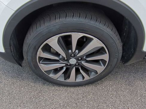 Used 2021 Buick Encore Preferred w/ Safety Package image 9