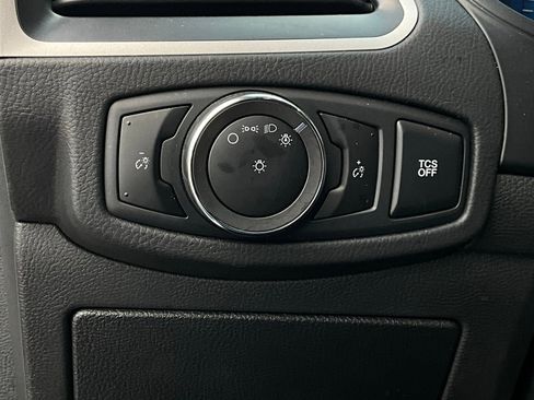 Used 2023 Ford Edge SEL image 21