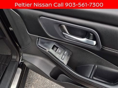Certified 2024 Nissan Rogue SL w/ SL Premium Package FWD image 16