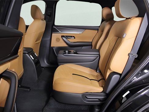 Used 2024 MAZDA CX-90 3.3 Turbo S w/ Premium Plus image 15