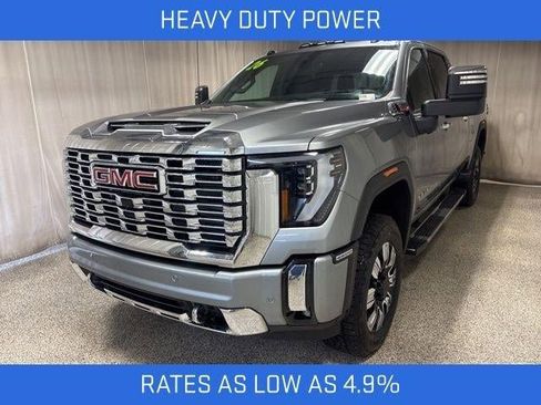 New 2026 GMC Sierra 2500 Denali w/ Denali Reserve Package image 6