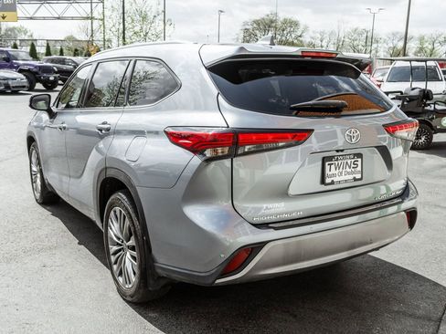 Used 2020 Toyota Highlander Platinum image 46