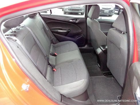 Used 2017 Chevrolet Cruze LS image 17