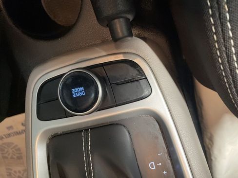 Certified 2023 Hyundai Venue SEL image 28