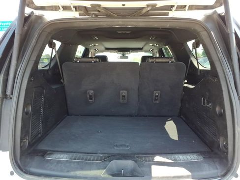 Used 2021 Chevrolet Suburban Premier image 26