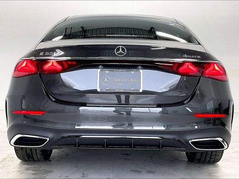 New 2026 Mercedes-Benz E 350 4MATIC Sedan image 4