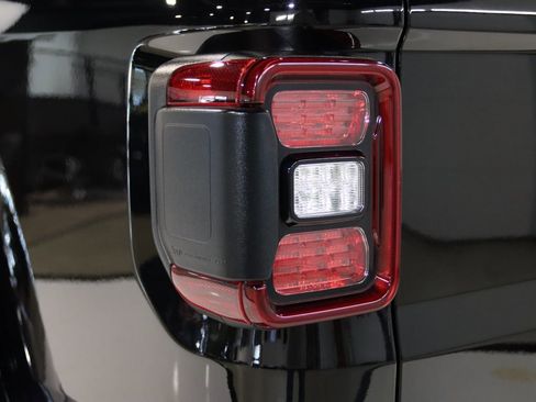 Used 2020 Jeep Gladiator Rubicon image 75