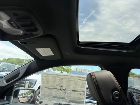 New 2026 GMC Canyon AT4 w/ Nightfall Edition AWD/4WD image 37