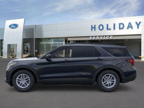 New 2026 Ford Explorer Active RWD image 3