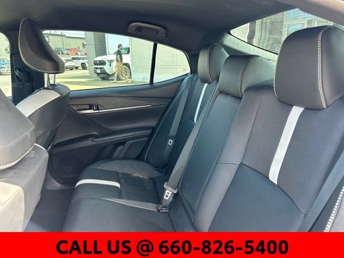 Used 2025 Toyota Camry SE FWD image 9