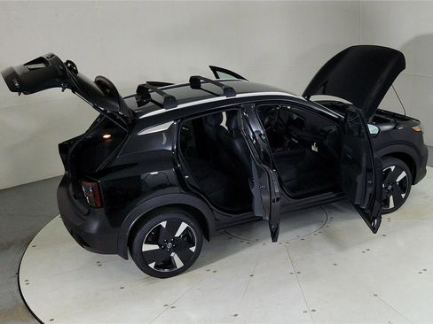 New 2026 Nissan Kicks SR w/ Cold Weather Package image 47