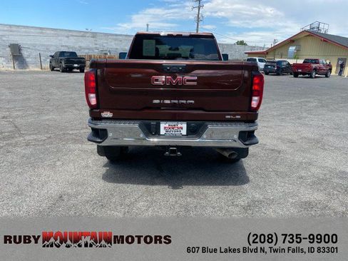 Used 2024 GMC Sierra 2500 SLE AWD/4WD image 6