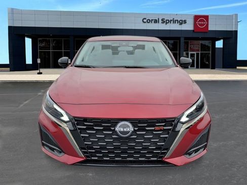 New 2025 Nissan Altima 2.5 SR image 7