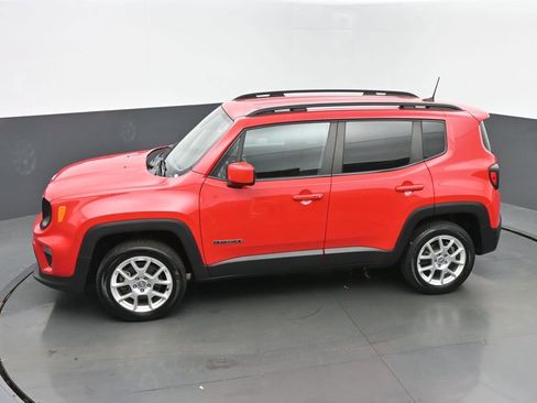 Used 2020 Jeep Renegade Latitude w/ Cold Weather Group AWD/4WD image 36