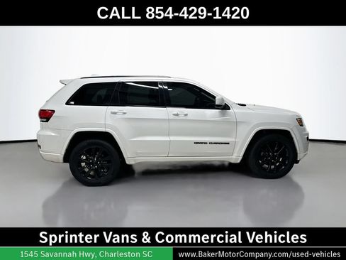 Used 2019 Jeep Grand Cherokee Altitude AWD/4WD image 8