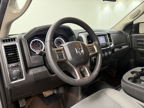 Used 2021 RAM 1500 Classic SLT image 14