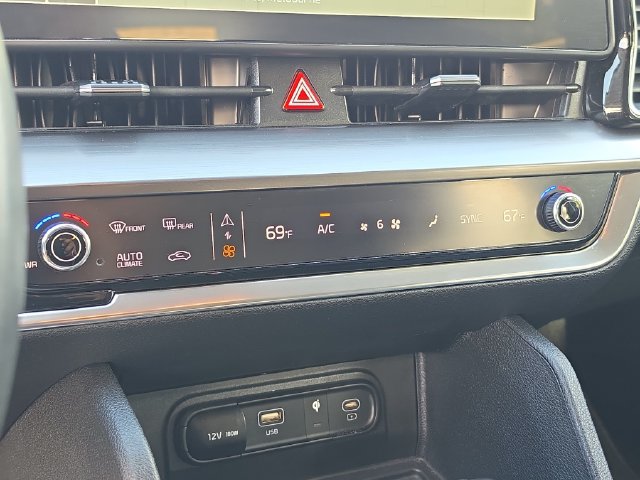 Certified 2024 Kia Sportage EX FWD image 26