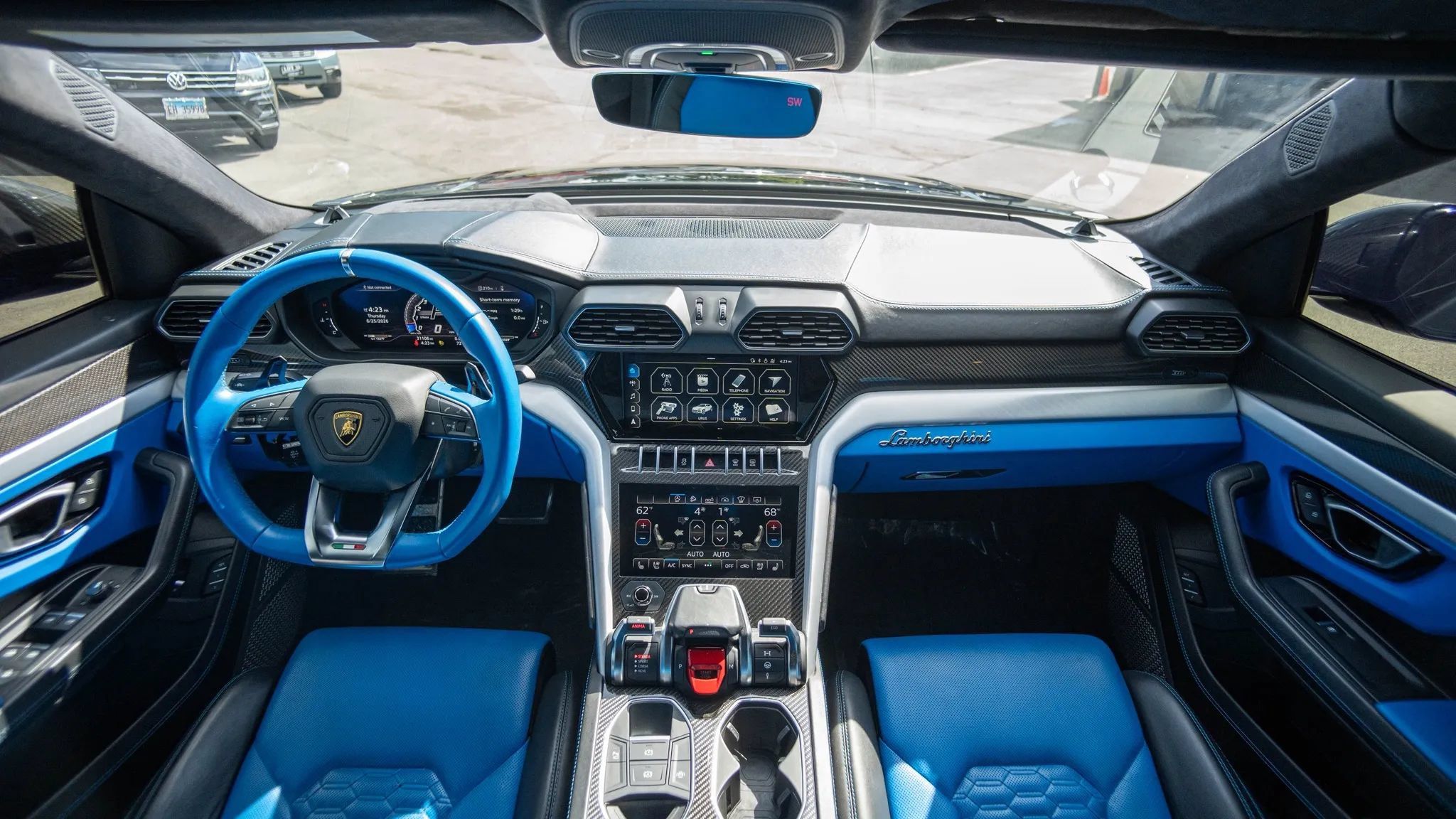 Used 2021 Lamborghini Urus AWD/4WD image 22