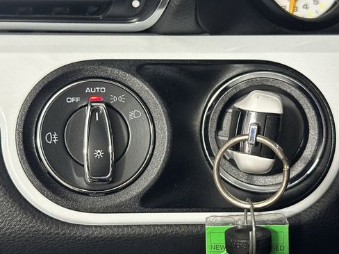 Used 2018 Porsche 911 GT3 w/ Sport Chrono Package image 27