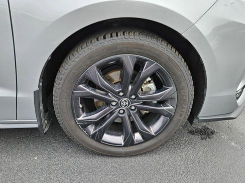 Used 2022 Toyota Sienna XSE image 16