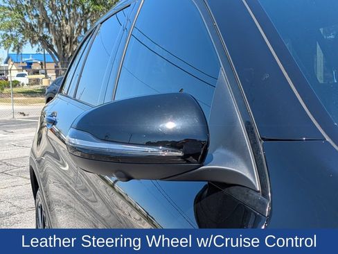 Used 2022 Mercedes-Benz GLC 300 image 11
