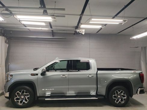 New 2026 GMC Sierra 1500 SLT w/ SLT Premium Plus Package image 14